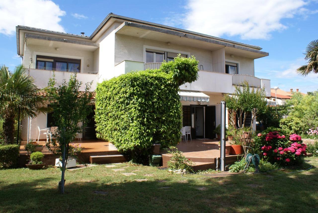 Apartments Dubravka Krk Town Buitenkant foto